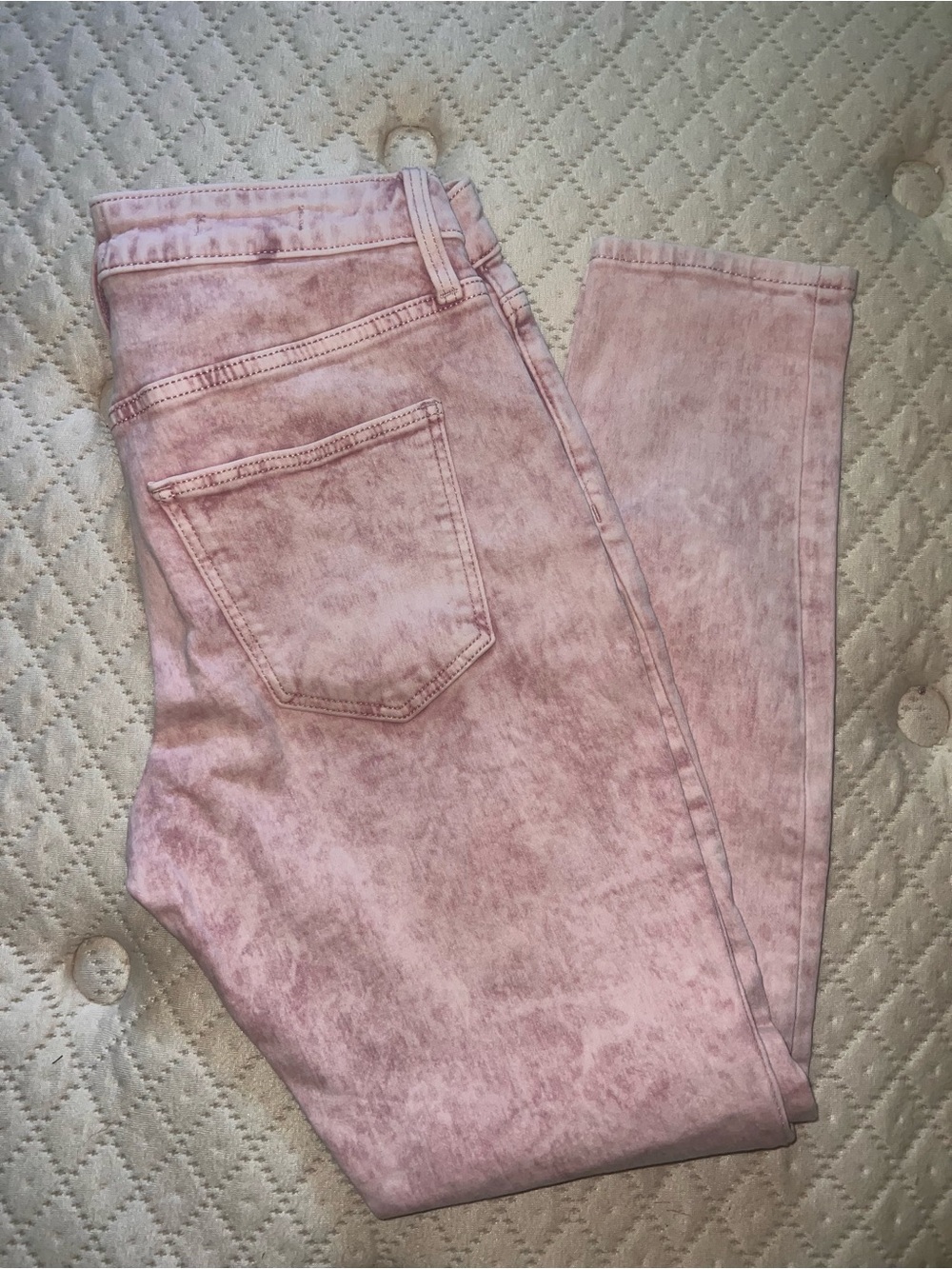 Universal Thread Women’s Pink Acid-Wash Skinny Jeans